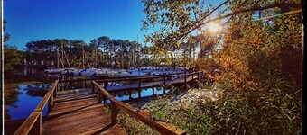 House in a lovely environment (lake, forest and ocean)