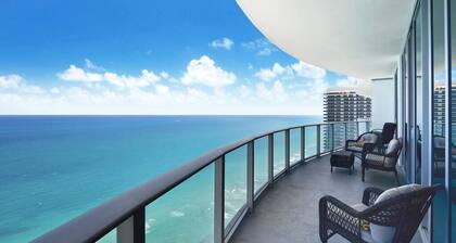 Direct Ocean Front Penthouse 2BR Corner WrapAround