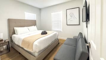 2 habitaciones, tabla de planchar con plancha y cuna de viaje