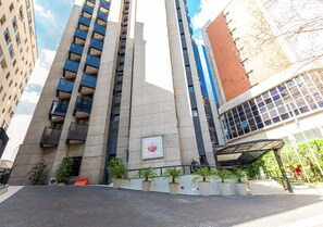 Fachada da propriedade