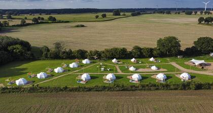 Domo Glamping tent for 2 to 4 persons in the beautiful Viehbrook farm