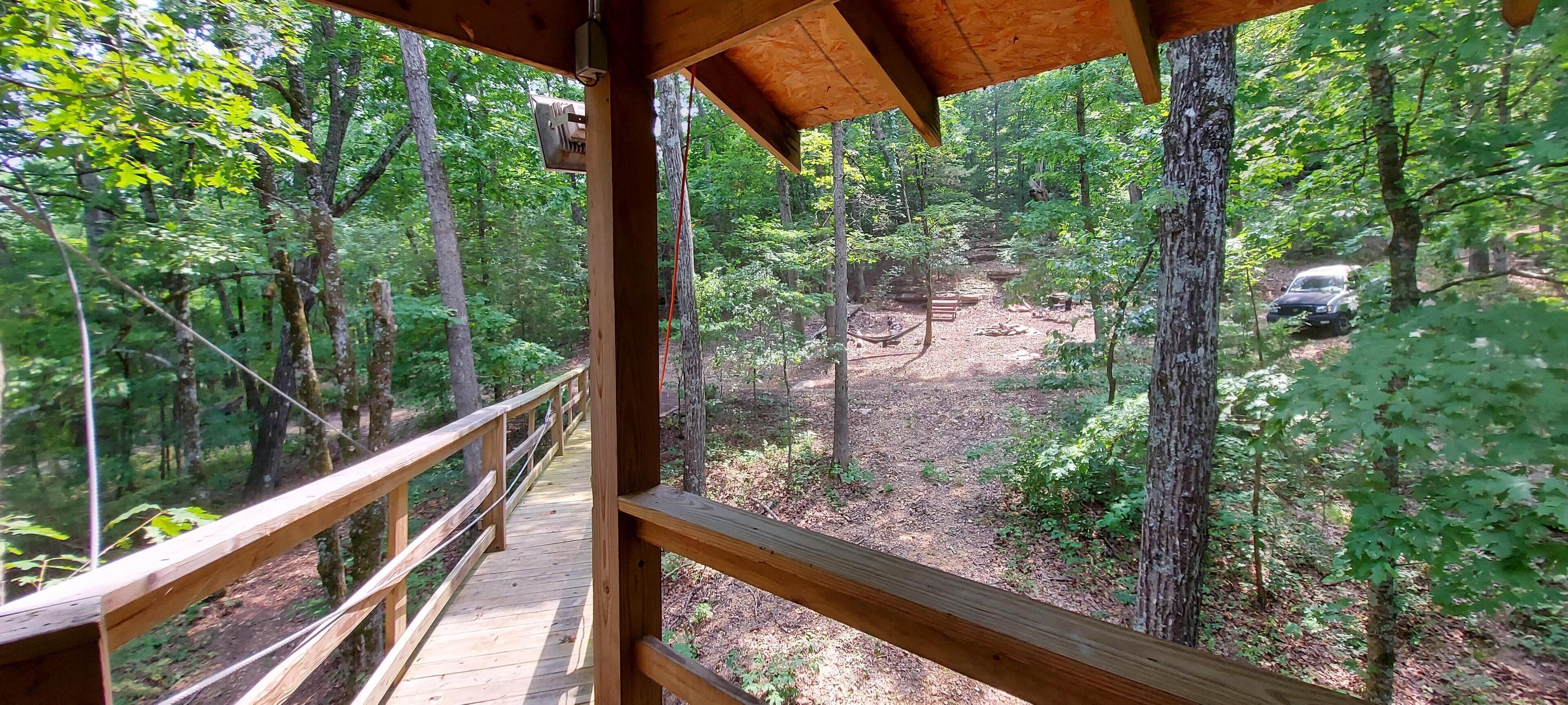 Tent (TreeTopper 2 - Fully Set up tent Site) | Balcony