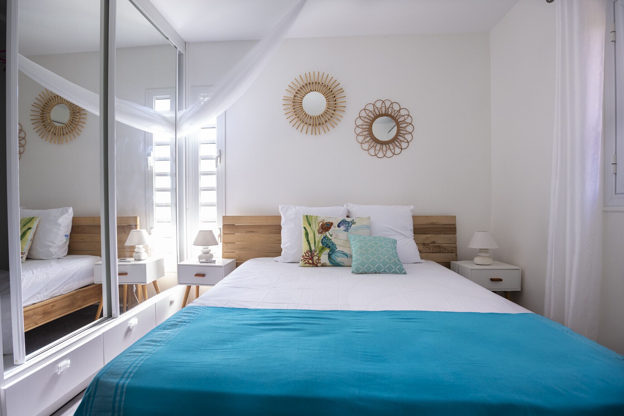 3 bedrooms, in-room safe, iron/ironing board, free WiFi