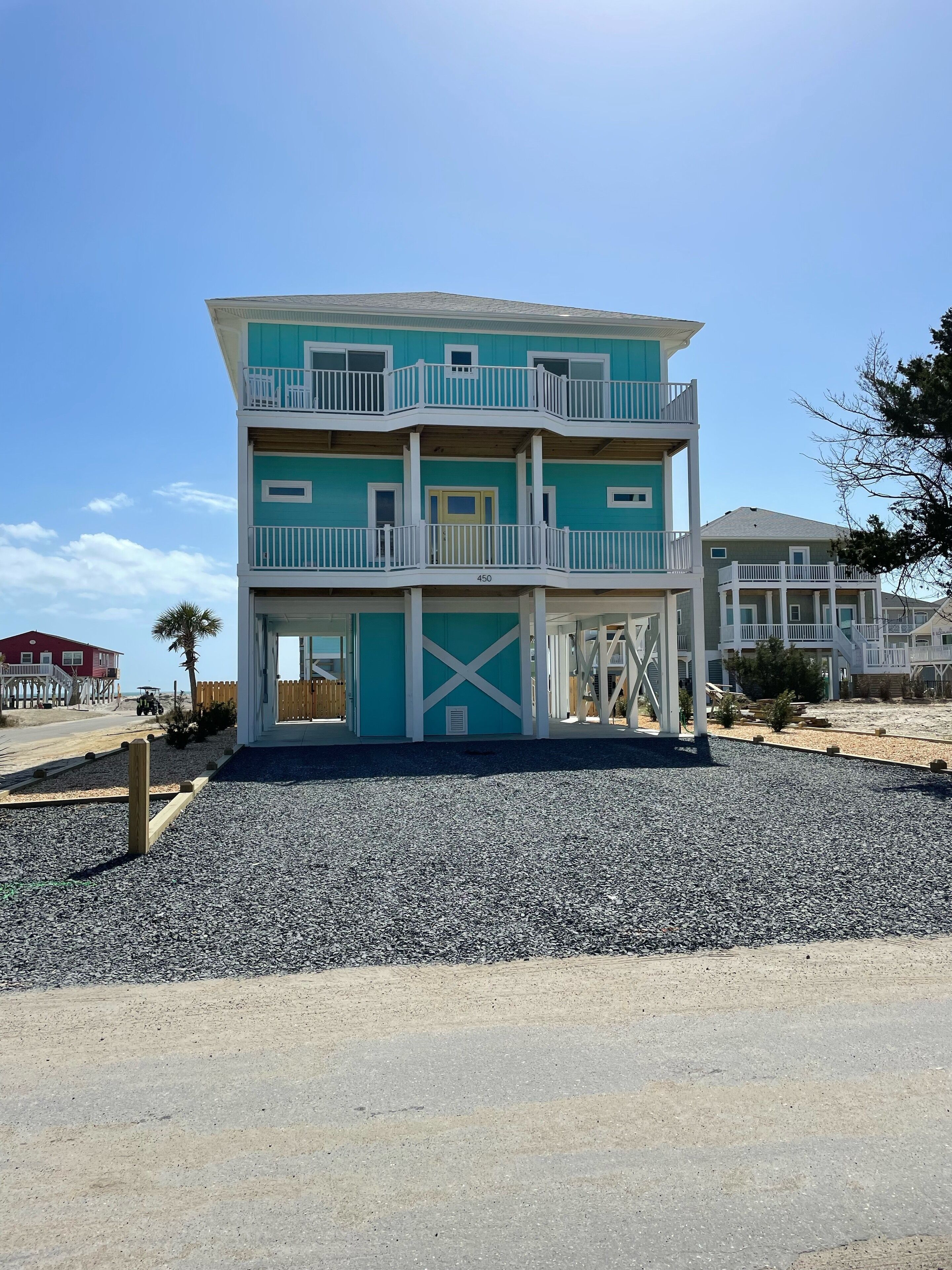 Beautiful East End Home.  Steps to the beach!  New Tiki Bar for 2024.