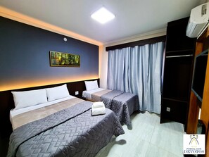 Minibar, cortinas blackout, wifi gratis y ropa de cama