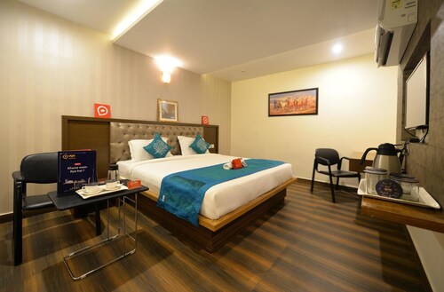 OYO Premium Kothapet