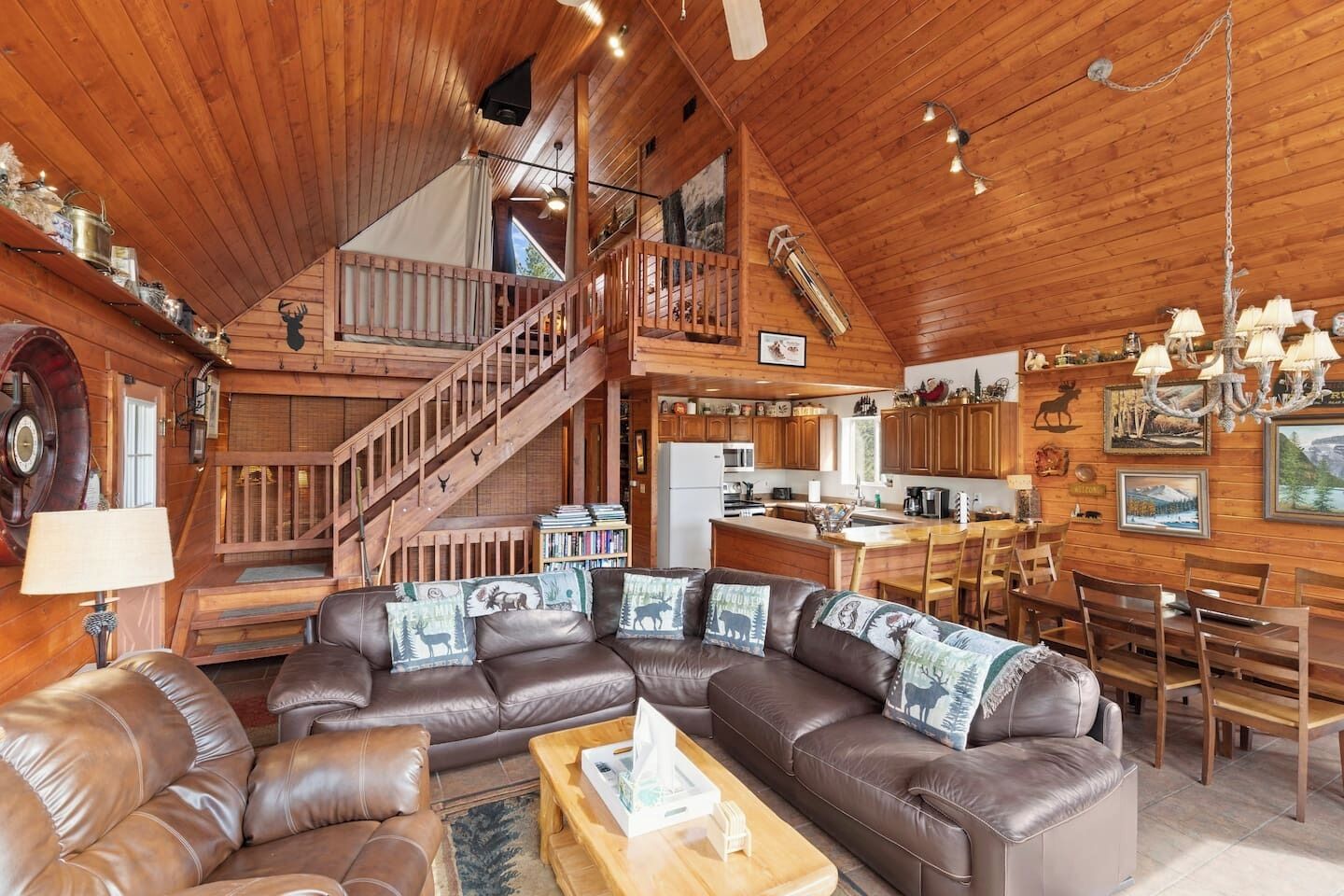 Smart TV, fireplace, DVD player, table football