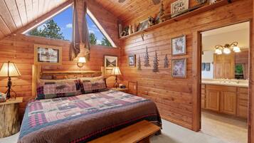 3 bedrooms, iron/ironing board, WiFi (free), bed sheets