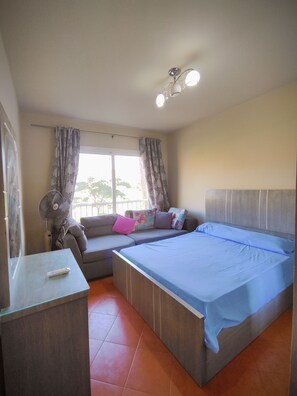 2 slaapkamers, beddengoed, rolstoeltoegankelijk