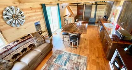 BISON Ranch~Cabin~Heat~A/C~Huge Views~ Bison within walking distance