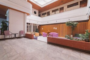 Lobby - RedDoorz near Hyperpoint Pasteur 2 (Bandung)