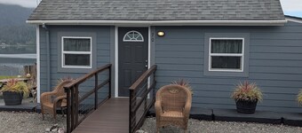  Quaint, two bedroom cabin, On Lake Quinault." 