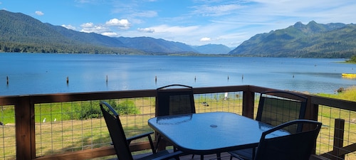  Quaint, two bedroom cabin, On Lake Quinault." 