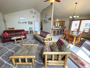 Una televisión, una chimenea