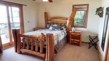 4 slaapkamers, een strijkplank/strijkijzer, gratis wifi, beddengoed