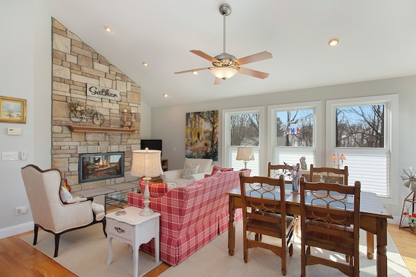 Coach House Living Area + Dining