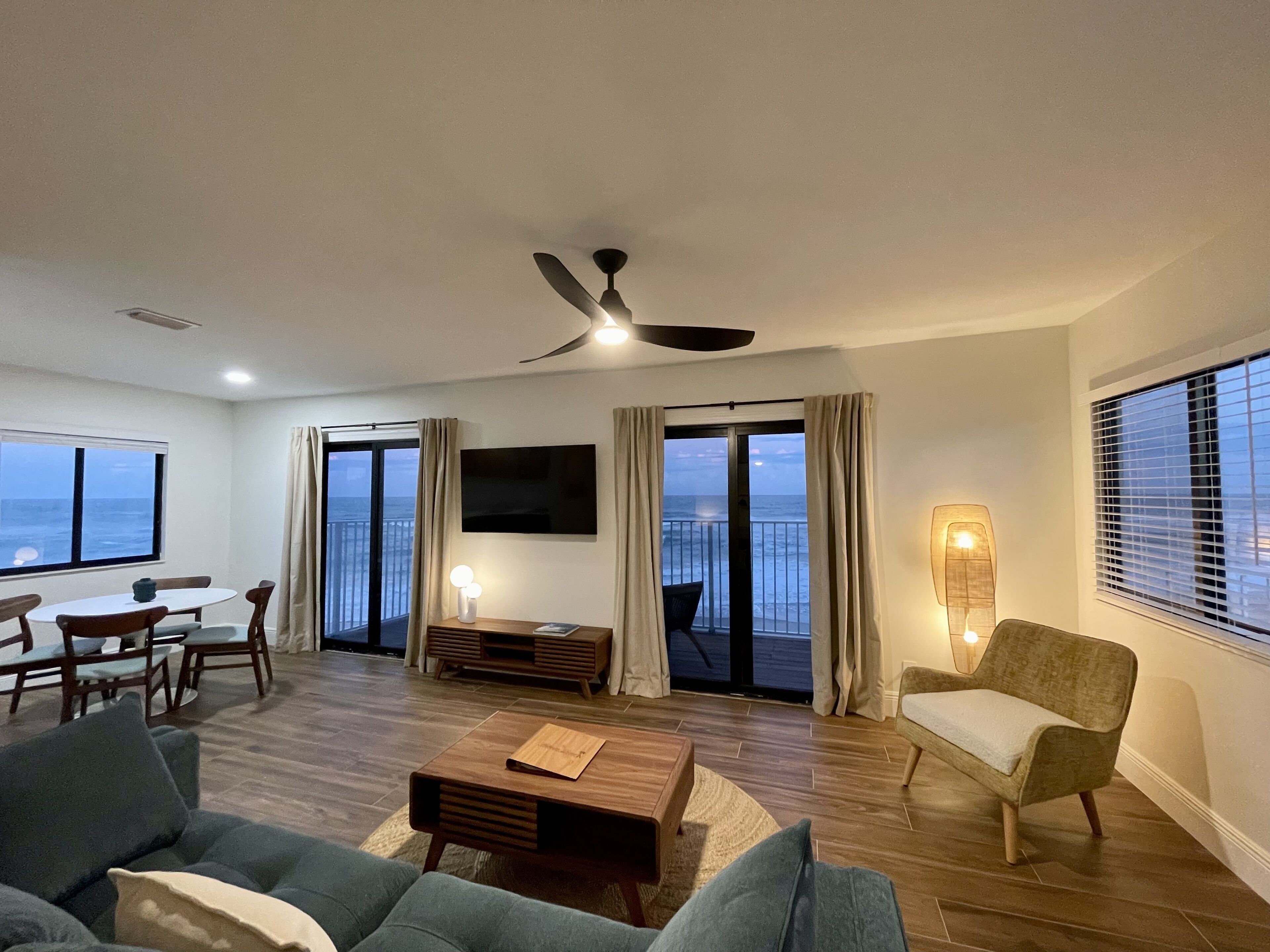 35-inch flat-screen tv with cable channels, tv