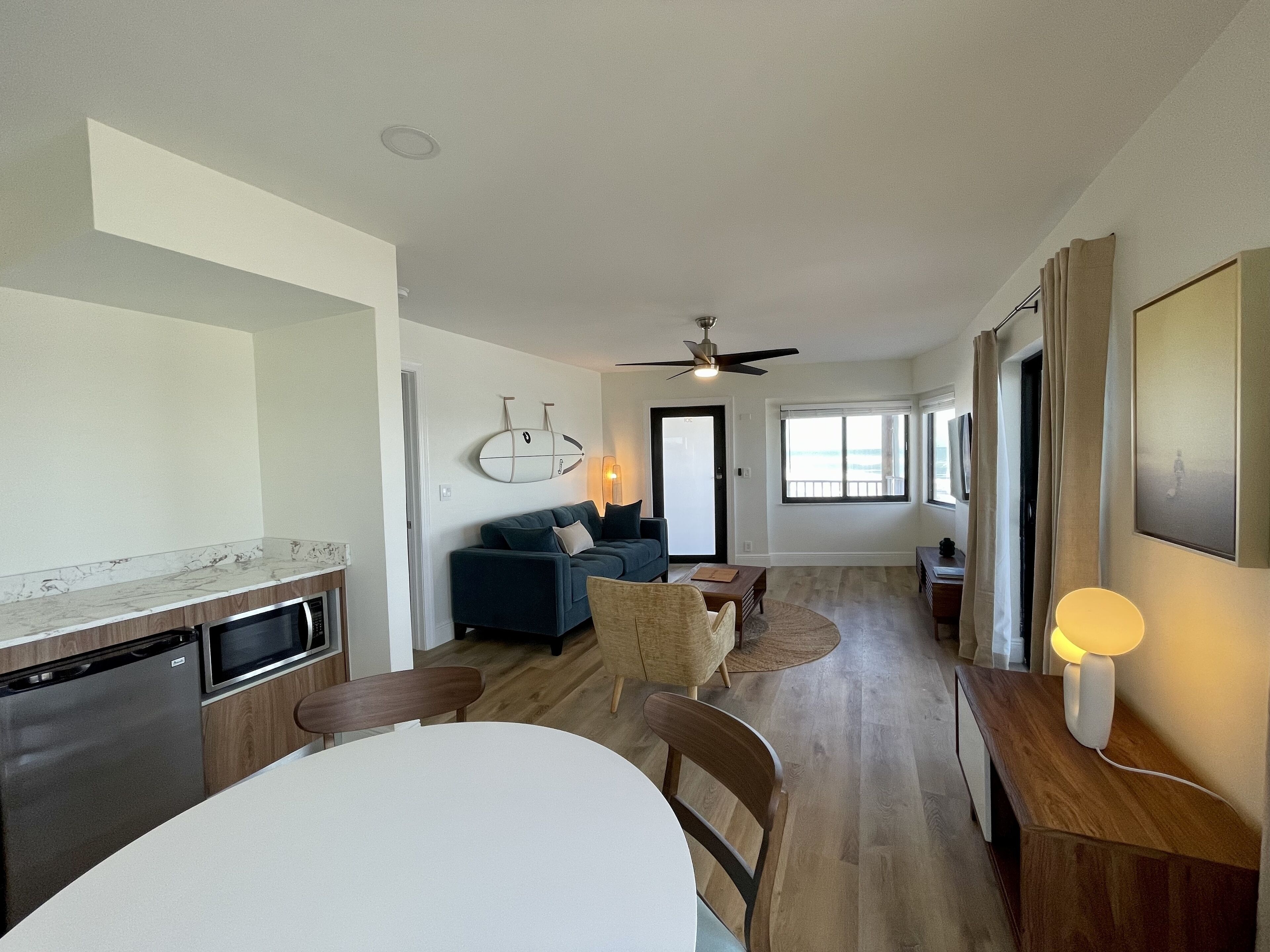 35-inch flat-screen tv with cable channels, tv