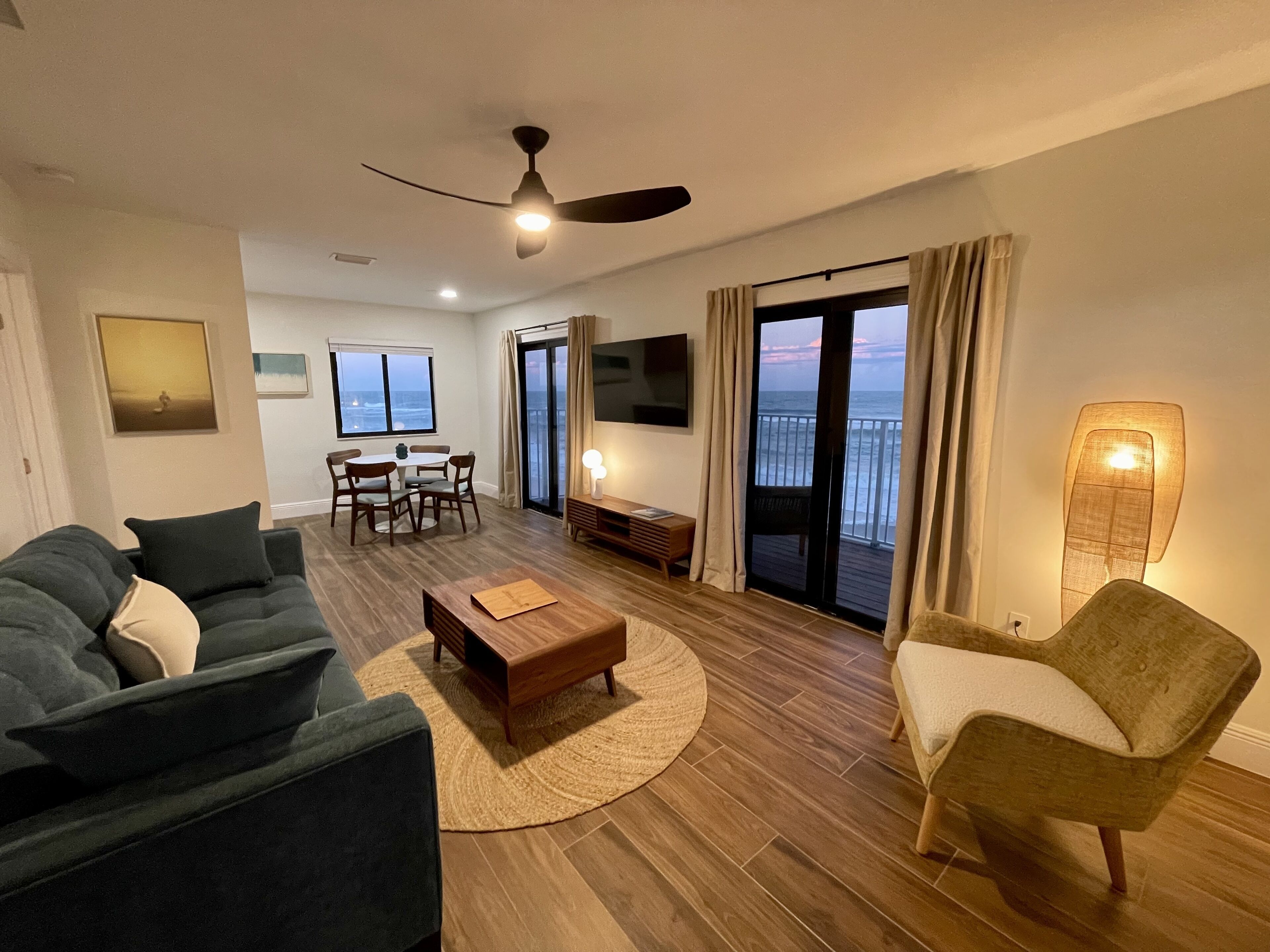 35-inch flat-screen tv with cable channels, tv