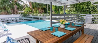 Luxury 5BR Villa Heated Pool & Entertainment Room