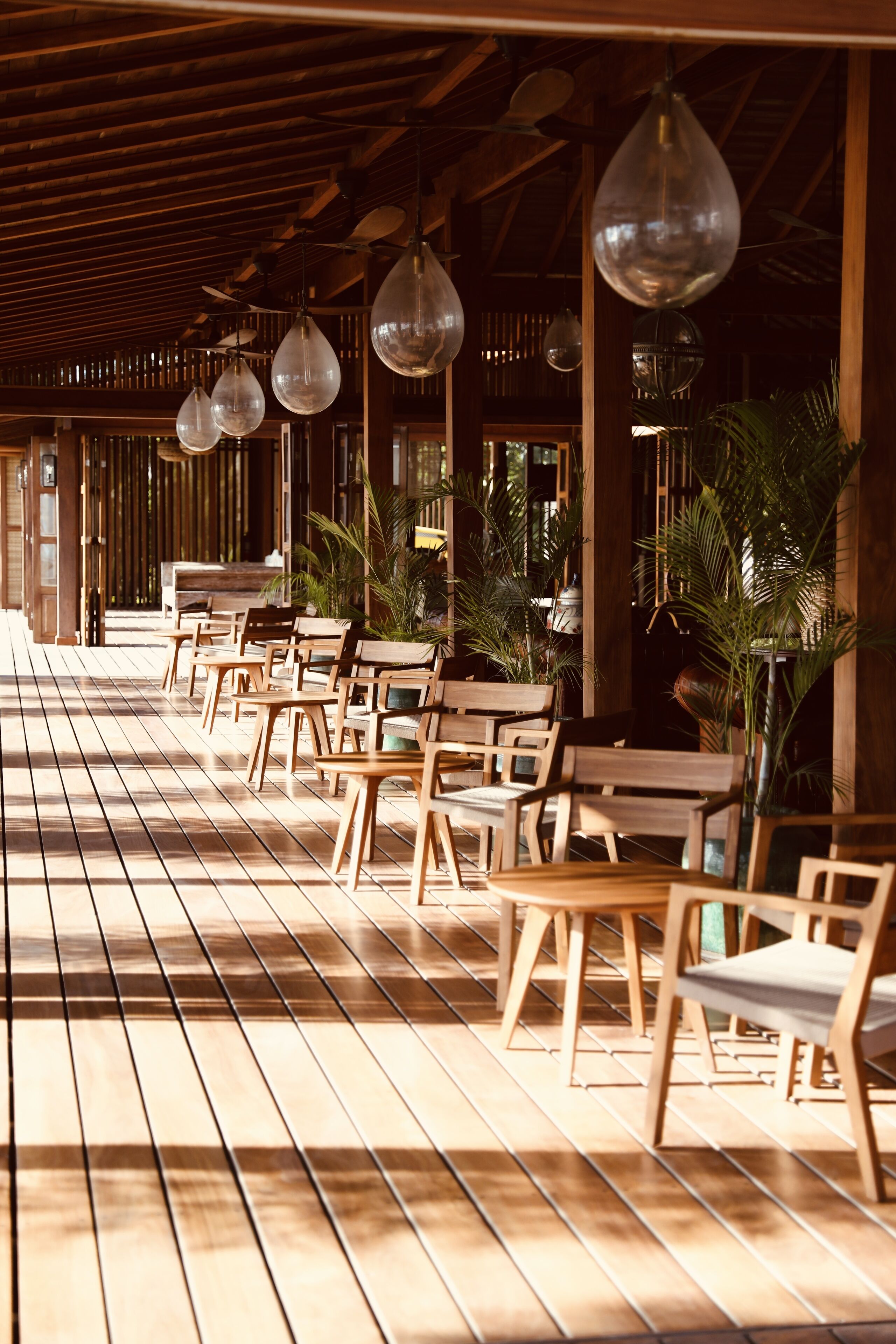 プールサイドバー