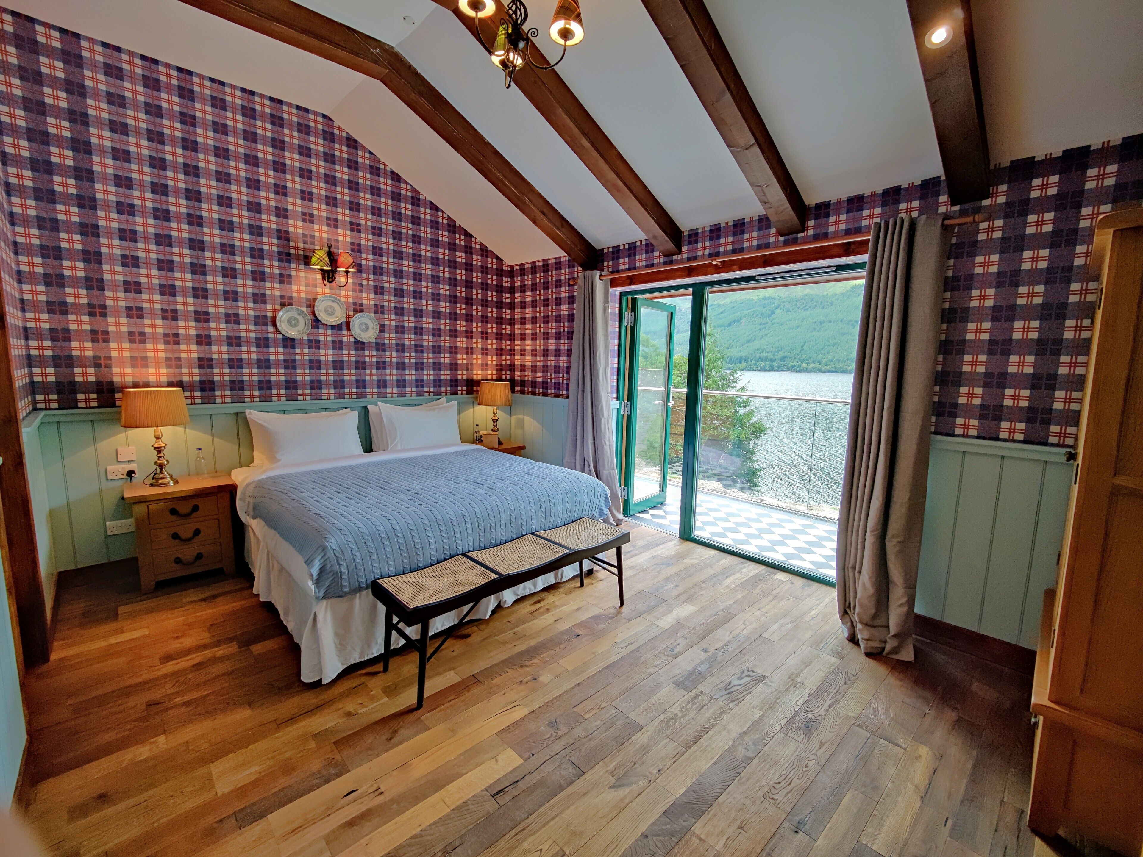 2 soverom, safe på rommet, strykejern/-brett og wi-fi (inkludert)