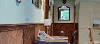 Black Sheep Hotels Cabins - Heather and Thistle