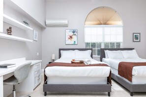 Luxury Villa, Multiple Bedrooms, Private Pool, Garden View