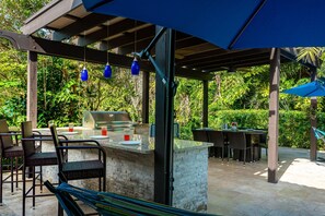 BBQ/picnic Area - Plantation Acres Luxury Mansion (Plantation)