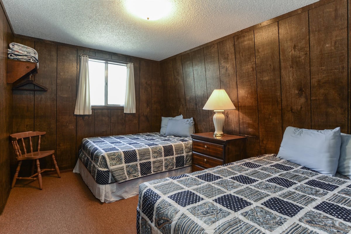 Ferienhaus (Timber Cove 30 - Fantastic Lakeside C) | 2 Schlafzimmer, kostenloses WLAN