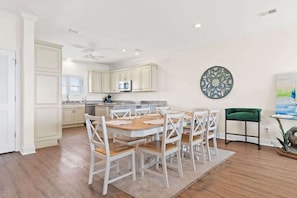 Dining - License to Chill by Brunswick Vacation Rentals: 6BR Oceanfront w Elevator & Pool (Ocean Isle Beach)