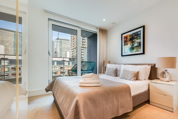 Luxury-Apartment, 2 Schlafzimmer, Nichtraucher, Kochnische | 2 Schlafzimmer, hochwertige Bettwaren, Zimmersafe, individuell dekoriert