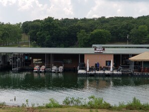 Marina - Monthly Renters Welcome ~ Minutes from Tenkiller Lake (Cookson)