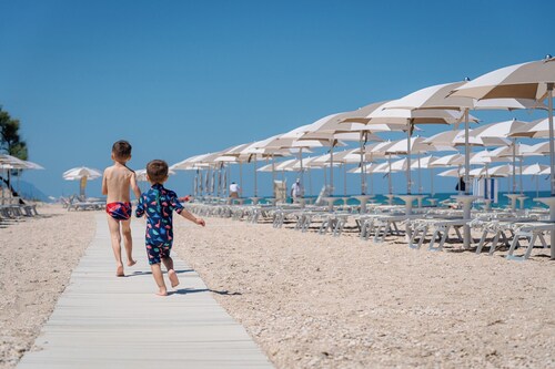 Club del Sole La Risacca Family Collection