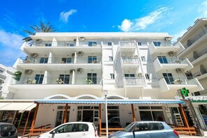 บริเวณภายนอก