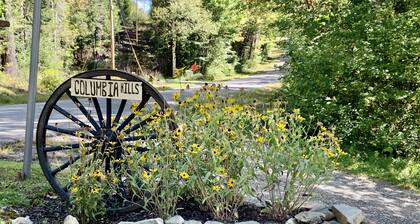 Cozy North Woods Log Cabin
