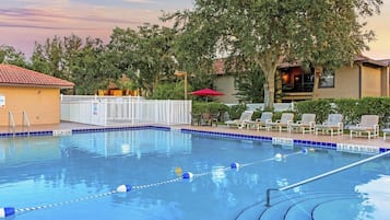 Outdoor pool, a heated pool