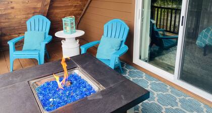 Beautiful Remodeled Dog-Friendly In-Town 3/2 Cabin