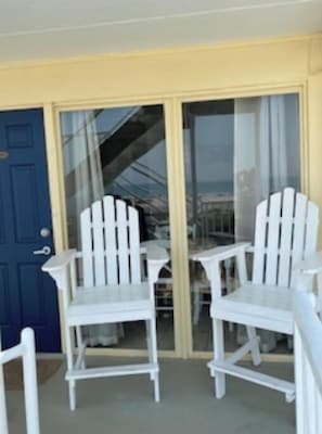 Property grounds - Beautiful oceanfront condo complete with morning sunrise (Wildwood Crest)