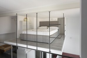 1 chambre, fer et planche Ă repasser, draps fournis