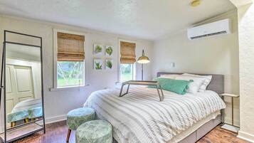 1 bedroom, iron/ironing board, travel crib, internet