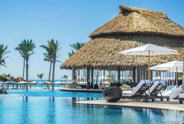 Outdoor pool, a heated pool