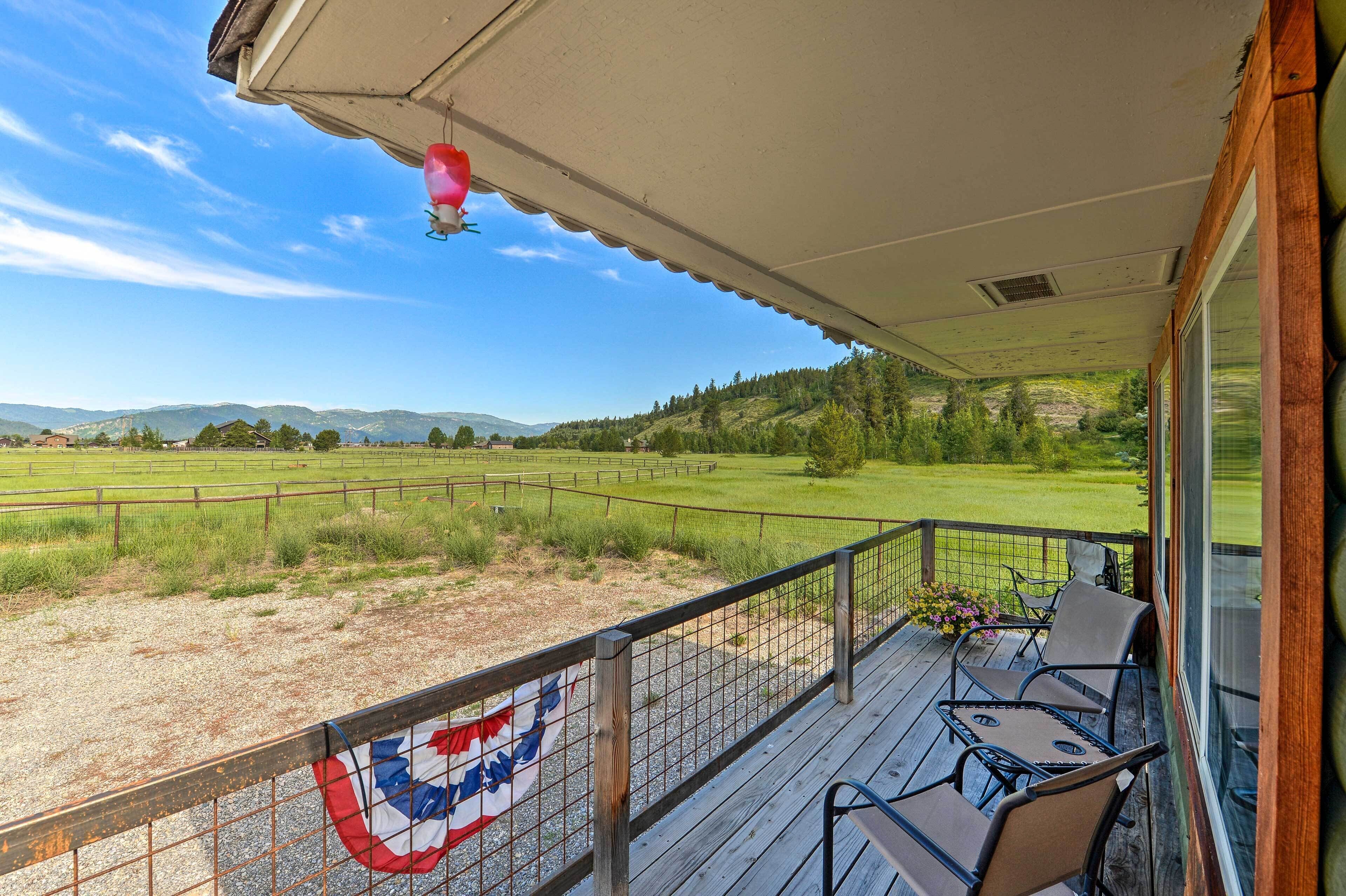 Quiet Cabin ~ 1 Mi to Snake River Fly Fishing