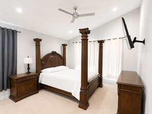 3 bedrooms, WiFi, bed sheets - HonkyTonksBooze (Nashville)