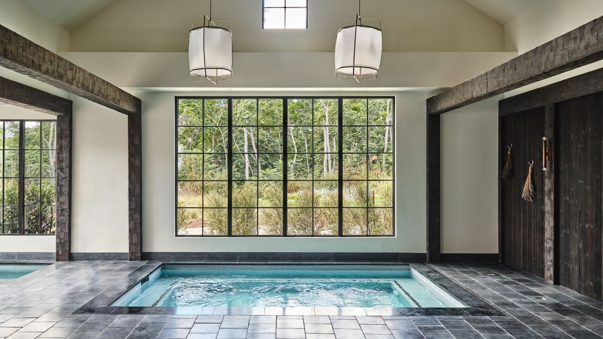 Bain à remous intérieur