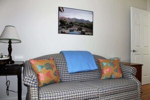TV, fireplace - Romantic Waterfront Cottage w/ Private Beach & Fire Pit (Hancock)