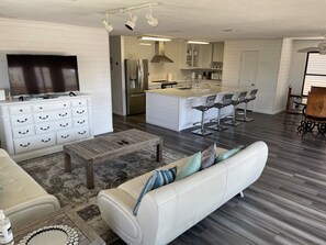 Smart-TV, Bücher, Computerbildschirme