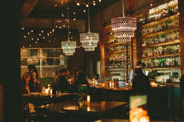 Bar (on property) - Cozy 1-Bed with Gated Backyard, Near KU Med 22 (Kansas City)