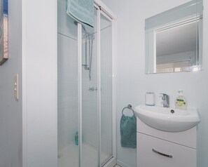 Bathtub