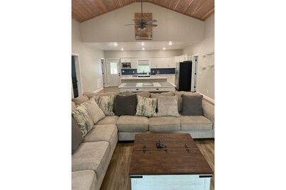 Enjoy "The Lake Life" at Kentucky Lake!